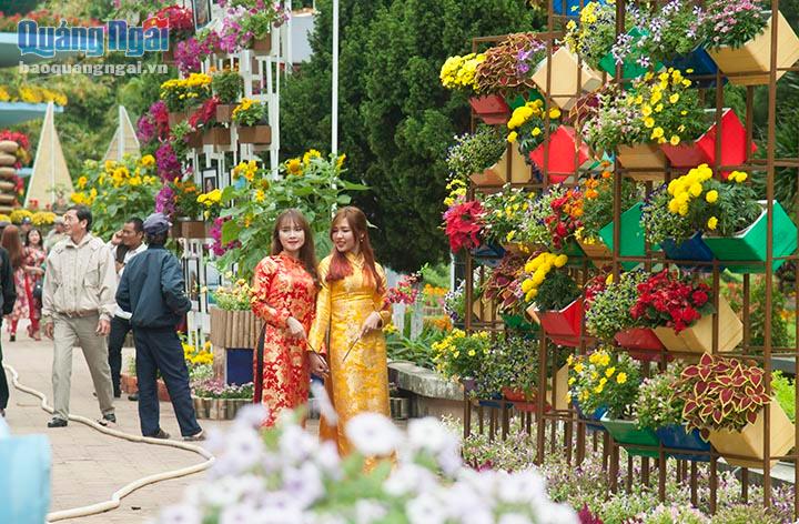 Во Вьетнаме прошли различные мероприятия в связи с наступающим Тэтом